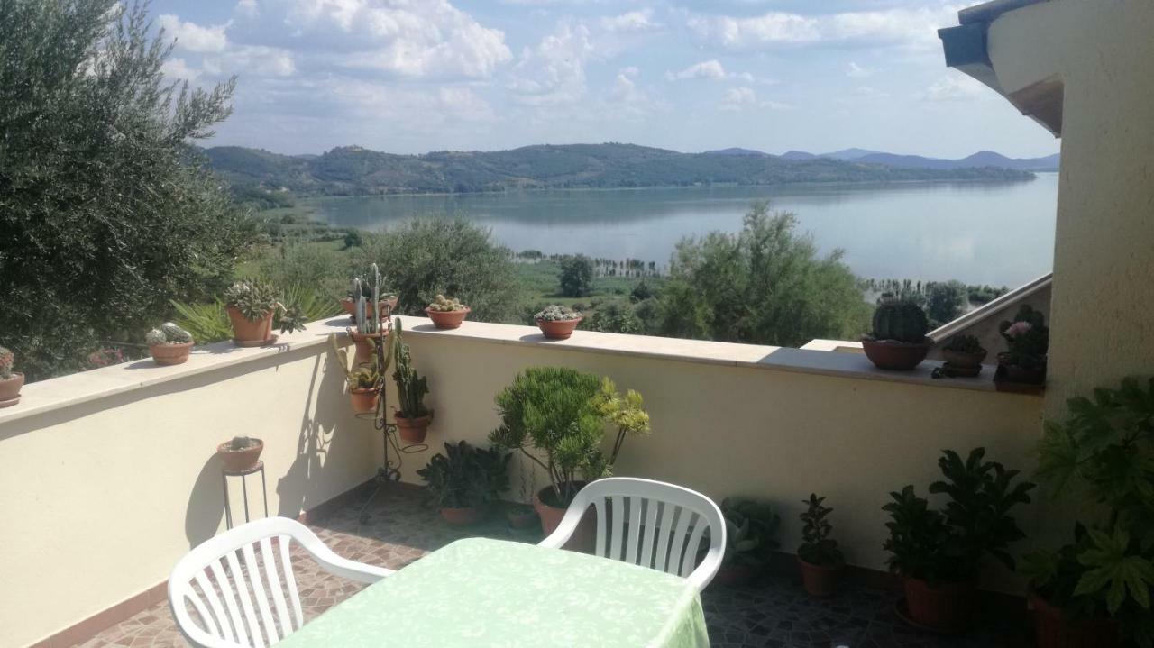 باسّينيانو سول تْرازي B&B Torre Del Lago Trasimeno المظهر الخارجي الصورة