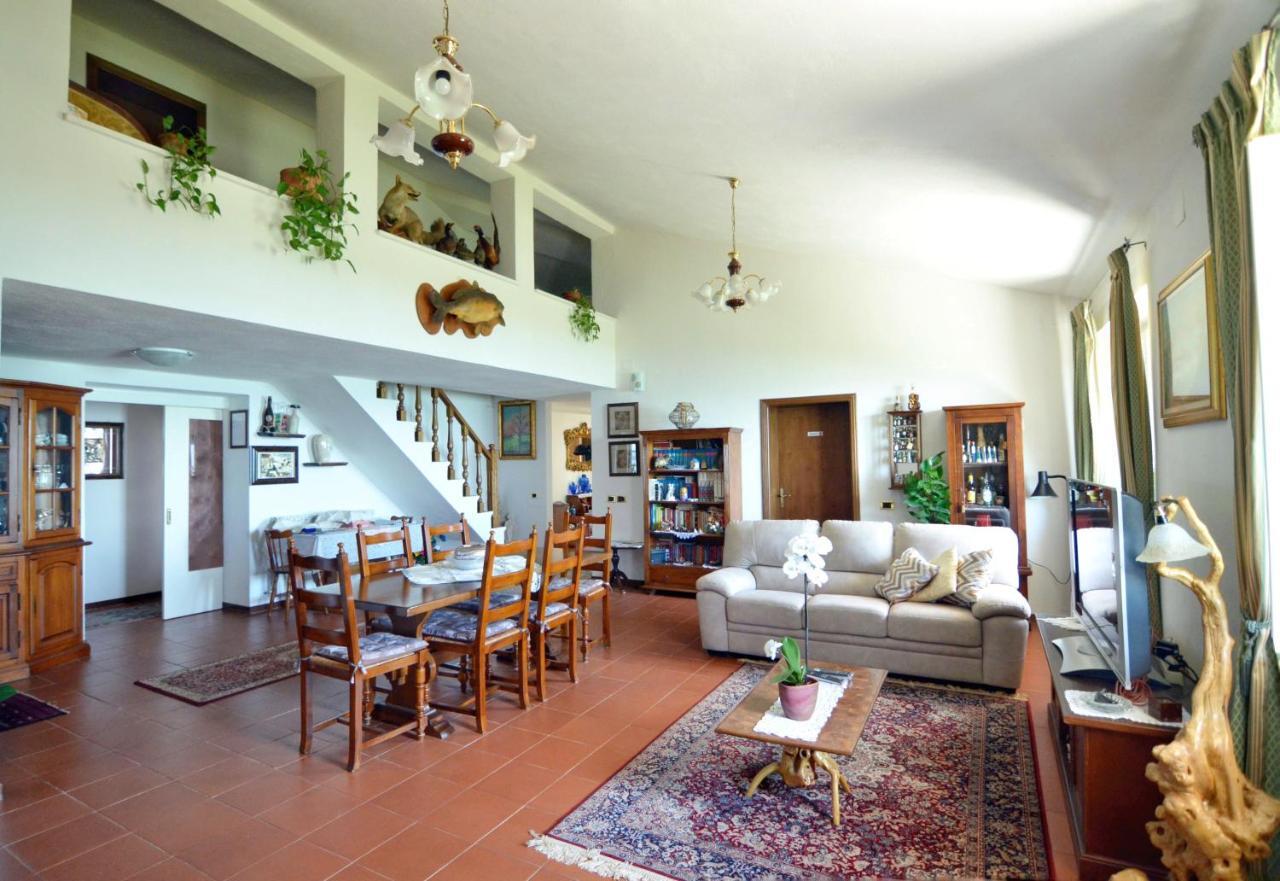 باسّينيانو سول تْرازي B&B Torre Del Lago Trasimeno المظهر الخارجي الصورة