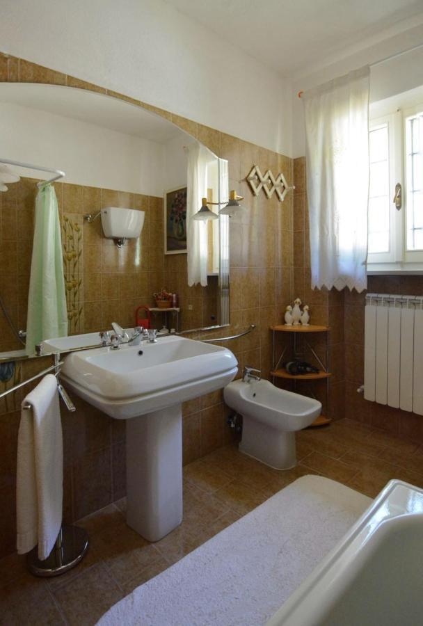 باسّينيانو سول تْرازي B&B Torre Del Lago Trasimeno المظهر الخارجي الصورة